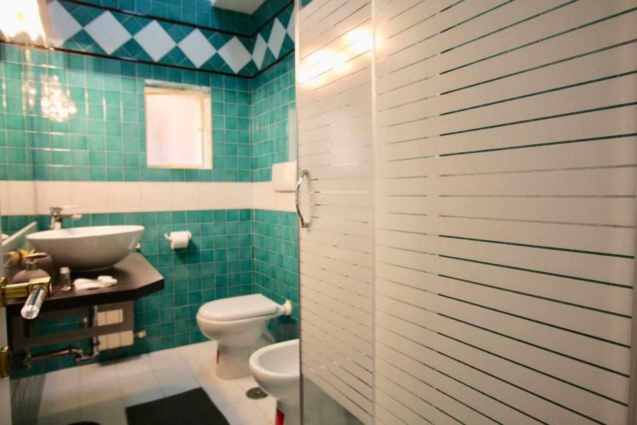 Monti Luxury Hotel Rome Luaran gambar